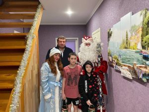 «Единая Россия» поздравила детей из семей участников специальной военной операции