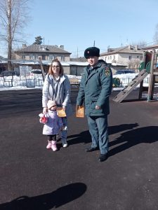 В Раменском округе проводят профилактические беседы о пожарной безопасности