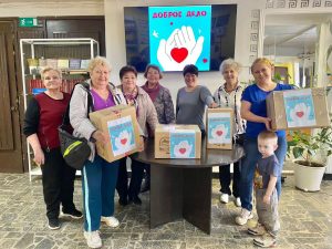 В ДК «Заря» и ДК «Лель» собрали гумпомощь на передовую