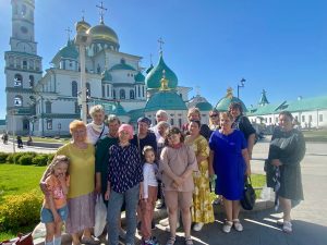 Участники «Активного долголетия» и клуюных формирований ДК «Лель» посетили «Новый Иерусалим»