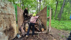 Волонтеры «SaveBykovo» провели первый в этом году субботник на сап-бордах