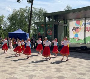 «Единая Россия» в Раменском посетила праздничный концерт «Мир глазами детей»