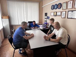 Два школьника тренируются в Кратово вместе с раменским ФК «Леон Сатурн»