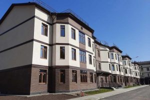 В ЖК «Березовая роща» завершается выдача ключей. На данный момент ключи от долгожданных квартир получили 395 дольщиков.