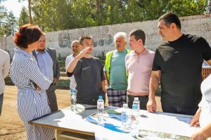 Врип главы Раменского округа посетил стадион «Спартак» в п.Быково