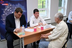 Качество воды и строительство хоккейной площадки – вопросы жителей на выездной администрации в Раменском округе