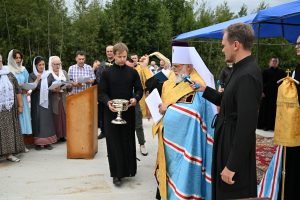 Чин основания храма в честь иконы Божией Матери «Взыскание погибших» возглавил митрополит Крутицкий и Коломенский Павел в Раменском округе