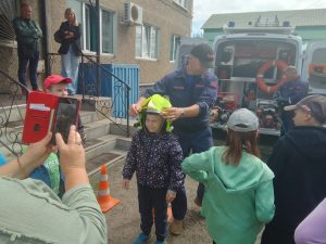 На территории МКУ «Рамспас и ПЧС» с воспитанниками семейного центра «Раменское» была проведена обзорная экскурсия