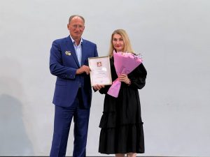 Депутат Московской областной Думы Игорь Коханый поздравил работников строительной отрасли с профессиональным праздником — Днём строителя