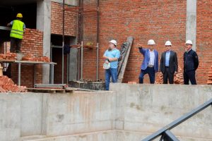 Ход строительства ФОКа в Раменском проинспектировал врип главы округа Эдуард Малышев