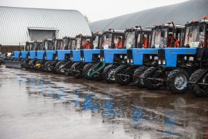  Врип главы Раменского округа Эдуард Малышев провел ежегодный осмотр техники для уборки территорий в зимний период