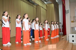 «Единая Россия» поздравила работников сферы образования с профессиональным праздником