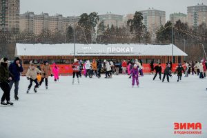 Как будет работать каток на парковке стадиона «Сатурн» в Раменском в праздники