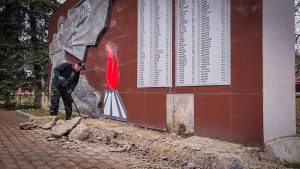 Реконструкция мемориального комплекса проводят в селе Никоновское Раменского округа