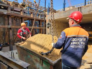 В поселке Удельная Раменского округа продолжается строительство подземного пешеходного перехода