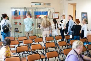 Члены и сторонники партии «Единая Россия» приняли участие в ежегодной акции «Ночь музеев»