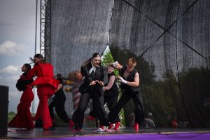 Раменский танцевальный коллектив «Эльдорадо» из ДК «Сатурн» вышел в финал фестиваля современного танца «Город танцует в парках»