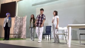 Спектакль-фантасмагорию «Робот типа училка» представят в Раменском