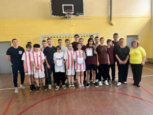 В Раменском прошел инклюзивный турнир по пионерболу