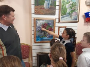 В Удельнинской школе-интернате открылась выставка картин Владимира Жукова