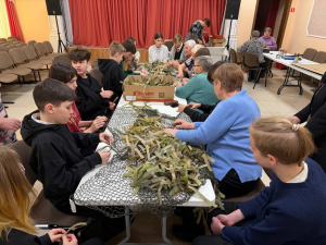 Раменские школьники помогли волонтёрам