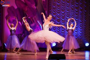 Праздничная программа в честь Международного женского дня