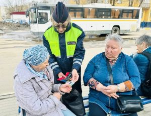 Сотрудники Госавтоинспекции совместно с представителями МКУ «Рамавтодор» провели профилактические беседы в Раменском