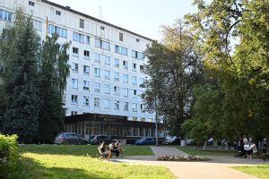 Раменские хирурги провели эндоскопическую операцию по удалению крупного новообразования