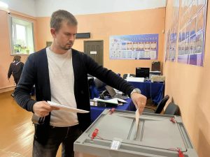 Участники и ветераны СВО пришли на избирательные участки в Раменском округе и выразили свою гражданскую позицию