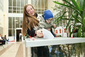 В финальный день голосования жители не теряют активности
